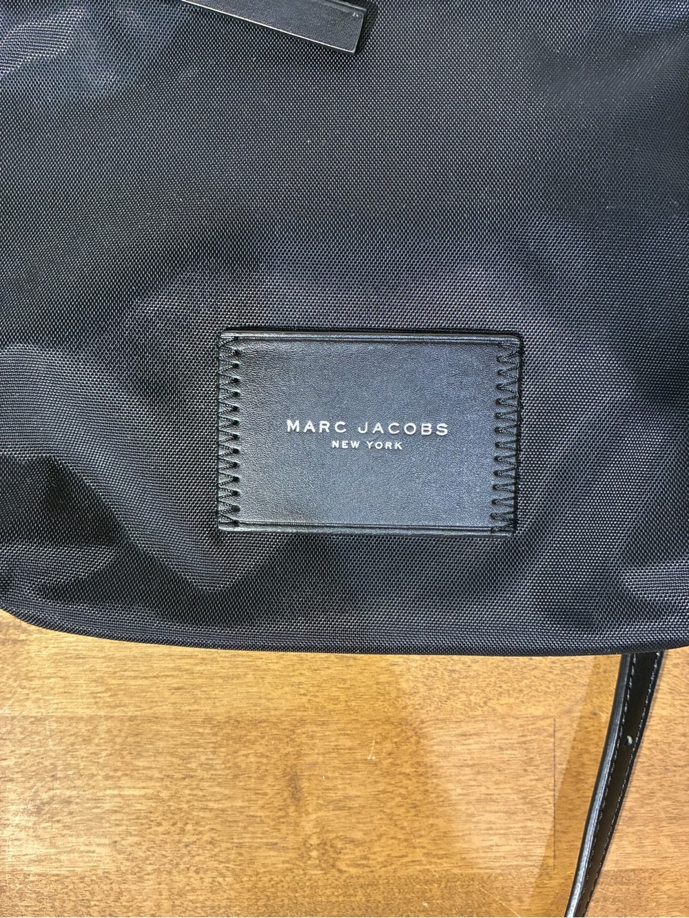 Marc Jacobs Black Nylon Crossbody Bag Adjustable Leather Strap 2 Zip Pockets - Picture 5 of 8